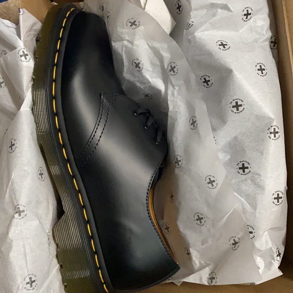 DR. MARTENS 1461 UNISEX SMOOTH LEATHER OXFORD SHOES - Picture 13 of 14